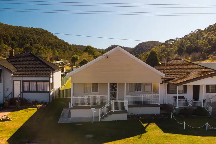 88 Sandford Avenue, Lithgow NSW 2790