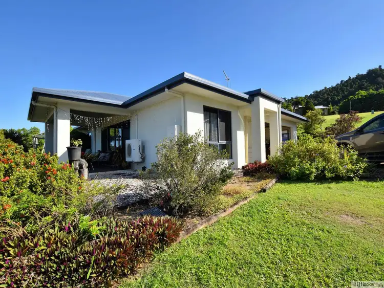 36 Pease Street, Tully QLD 4854
