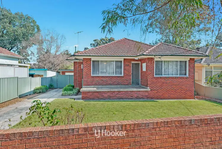 56 Wyena Road, Pendle Hill NSW 2145