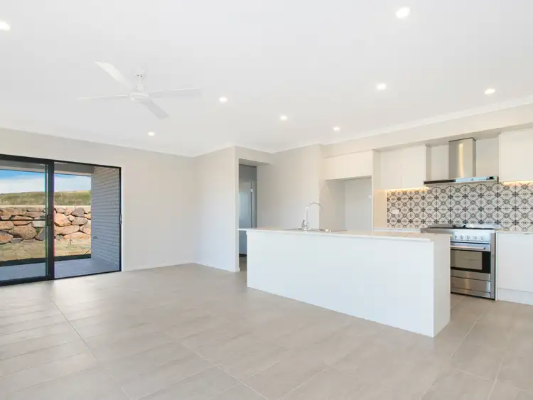 1 Farrelly Avenue, Cumbalum NSW 2478