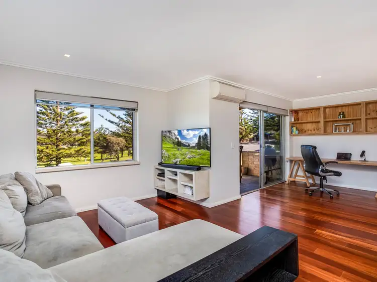 2/56 Golf Avenue, Mona Vale NSW 2103