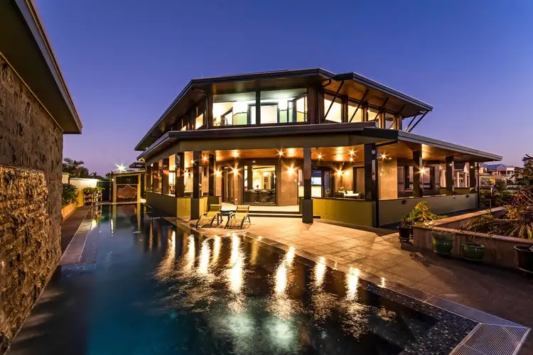 40 Palm Terrace, Yamba NSW 2464