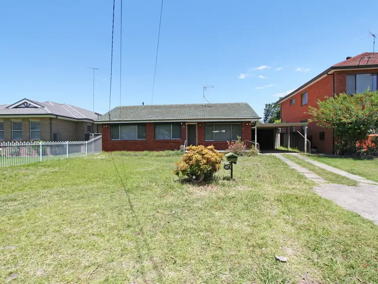 15 Willowtree Ave, Emu Plains NSW 2750