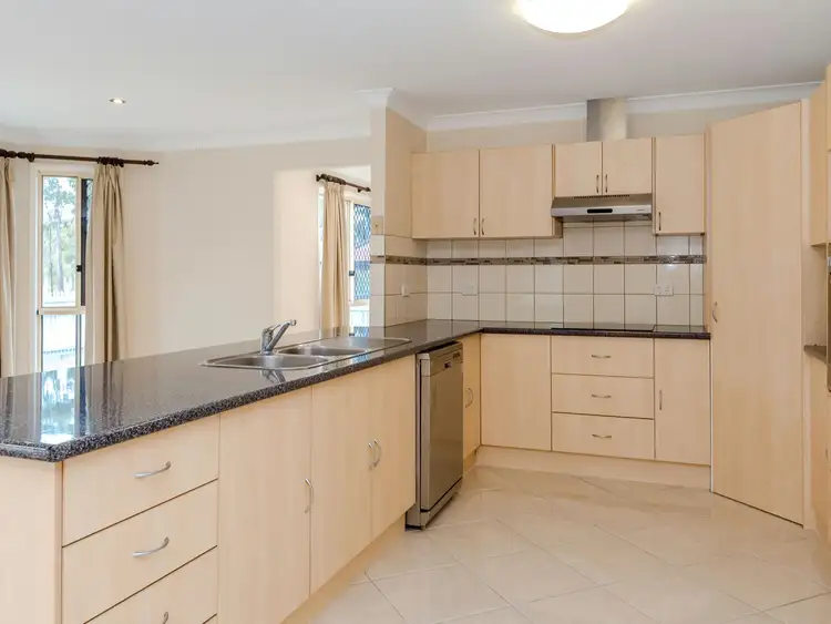 7 Reinaerhoff Crescent, Glen Eden QLD 4680