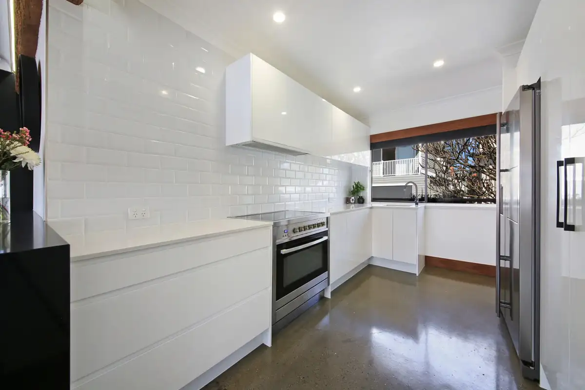 Main view of Homely unit listing, 4/196 Hedges Avenue, Mermaid Beach QLD 4218