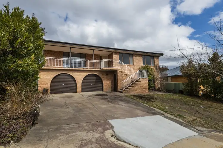 8 Corin Place, Queanbeyan NSW 2620