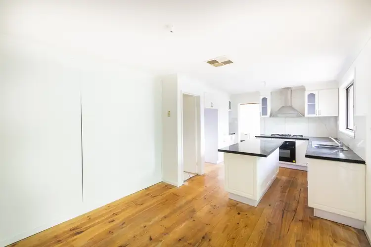 Fifth view of Homely house listing, 8 Corin Place, Queanbeyan NSW 2620