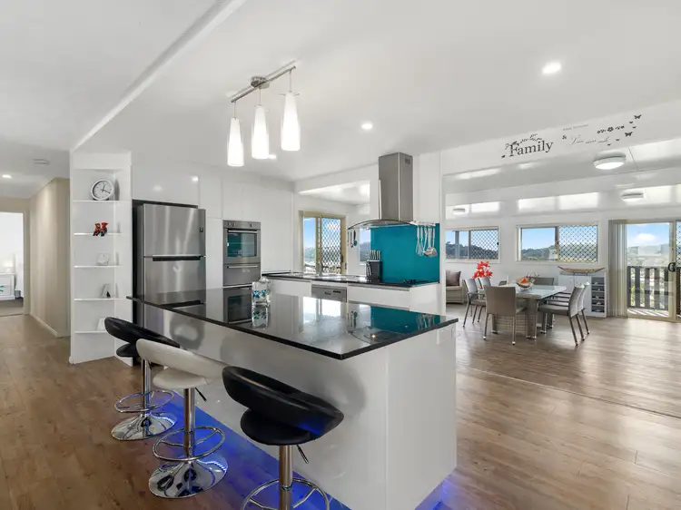 12 Jarrah Place, Banora Point NSW 2486