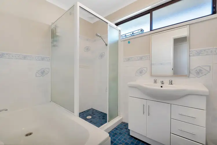 Fifth view of Homely house listing, 23 Othello Avenue, Rosemeadow NSW 2560