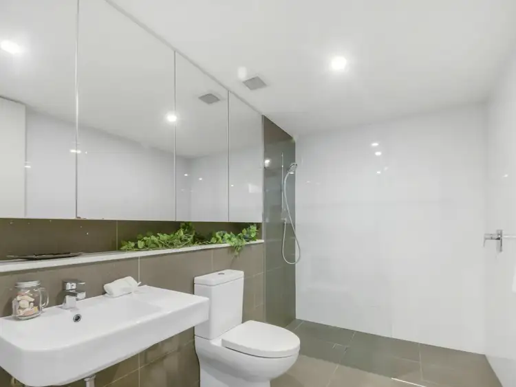 Fifth view of Homely unit listing, 302/290 Burns Bay Road, Lane Cove NSW 2066