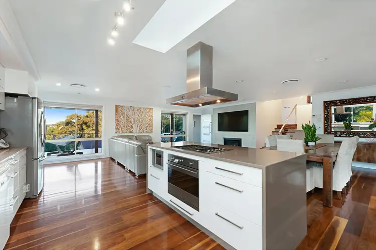 Fourth view of Homely house listing, 2 Leasingham Close, Eleebana NSW 2282