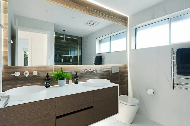 Seventh view of Homely house listing, 2 Leasingham Close, Eleebana NSW 2282