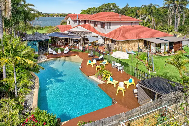 2-4 Walter Conn Road, Stuarts Point NSW 2441