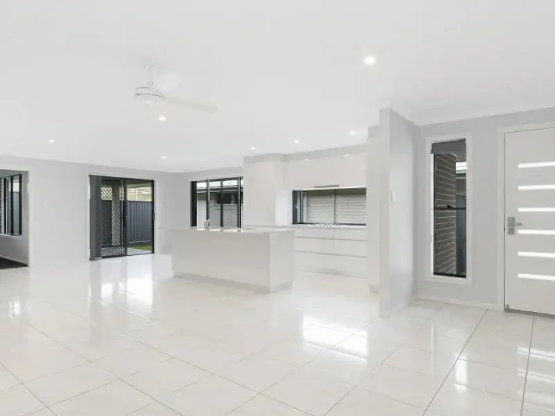 Main view of Homely semi-detached listing, 2/5 Farrelly Avenue, Cumbalum NSW 2478