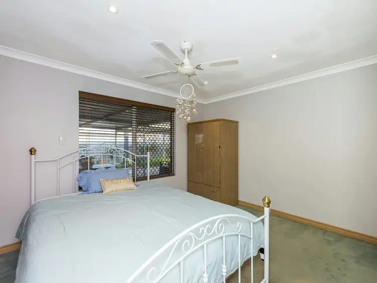 Fifth view of Homely house listing, 10 Federal Close, Gosnells WA 6110