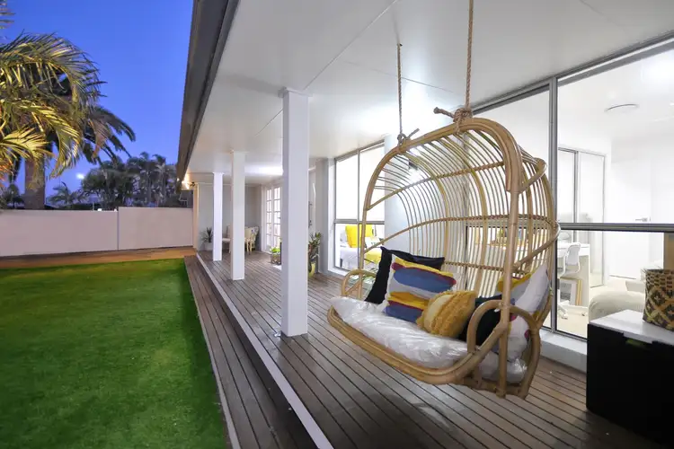 14 Barklya Place, Palm Beach QLD 4221