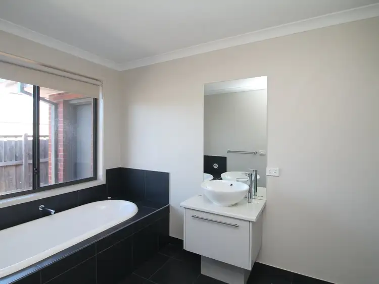 Sixth view of Homely townhouse listing, 1 Eastern View Drive, Lucknow VIC 3875