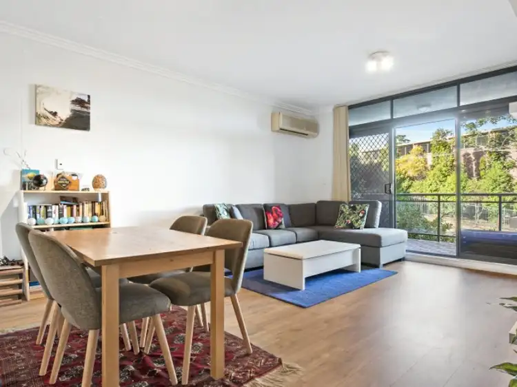 24-28 College Crescent