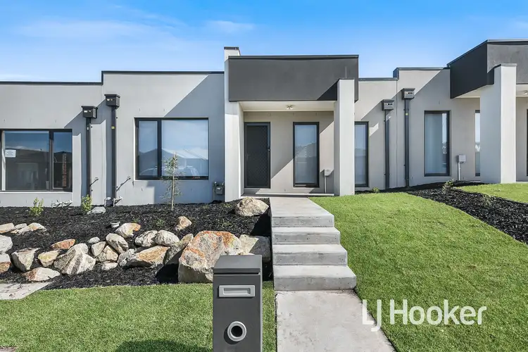 11 Cabernet Way, Pakenham VIC 3810