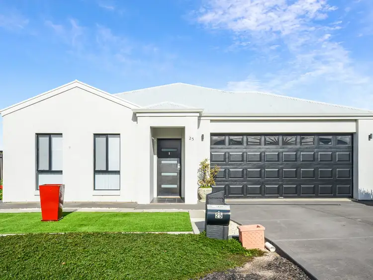 25 Heysen Parade, Hayborough SA 5211
