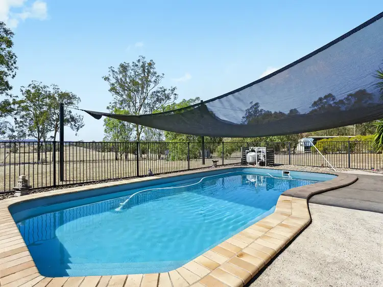 5 Helen Crt, Regency Downs QLD 4341