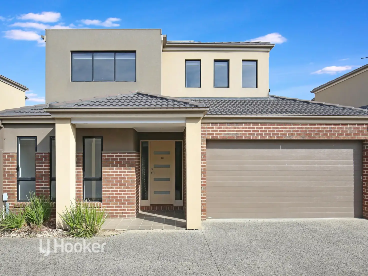Main view of Homely townhouse listing, 10/13 Viewgrand Boulevard, Epping VIC 3076