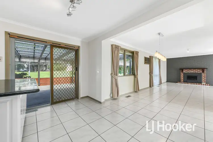 Fifth view of Homely house listing, 32 Mahon Crescent, Narre Warren VIC 3805