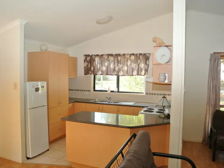 10 Tingara Street, Macleay Island QLD 4184