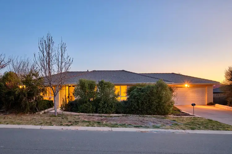 40 Stump Jump Crescent, Dunlop ACT 2615