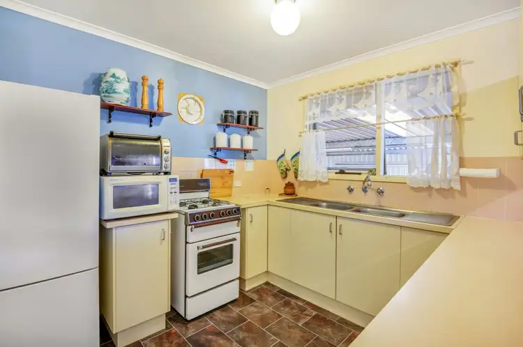 Fourth view of Homely house listing, 33 Cumberland Crescent, Huntfield Heights SA 5163