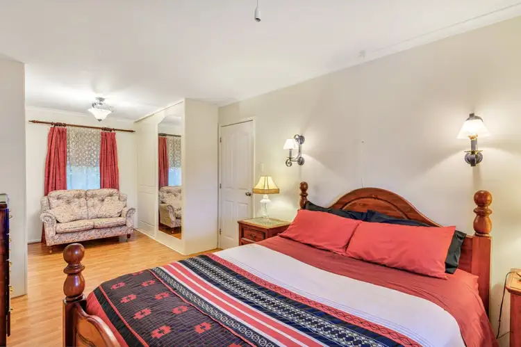 Fifth view of Homely house listing, 33 Cumberland Crescent, Huntfield Heights SA 5163