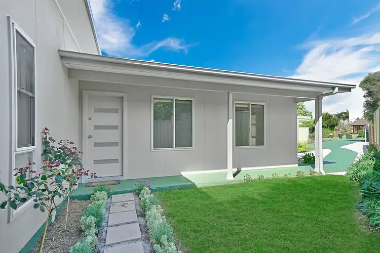 6A Olivia Close, Rosemeadow NSW 2560