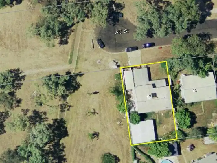 17 Aid Street, Emerald QLD 4720
