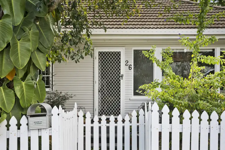 26 Mole Avenue, Southport QLD 4215