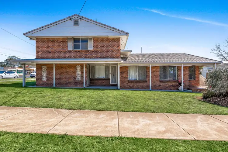 2/149 Taylor Street, Wilsonton QLD 4350