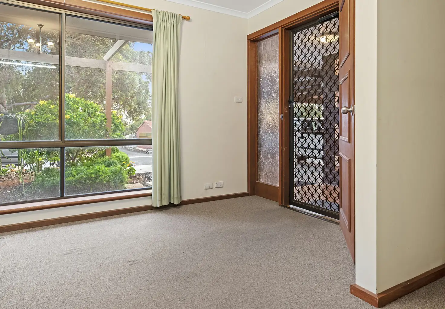 Main view of Homely unit listing, 2/5 Guy Street, Berri SA 5343
