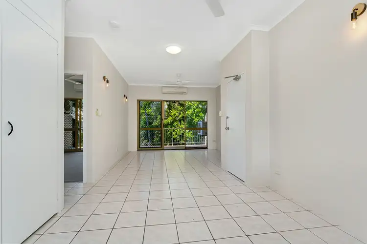 28/21-31 Poinciana Street, Holloways Beach QLD 4878