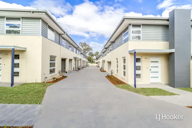 4/110 Canberra Street, Oxley Park NSW 2760
