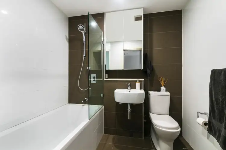 Fifth view of Homely unit listing, 301/290 Burns Bay Rd, Lane Cove NSW 2066