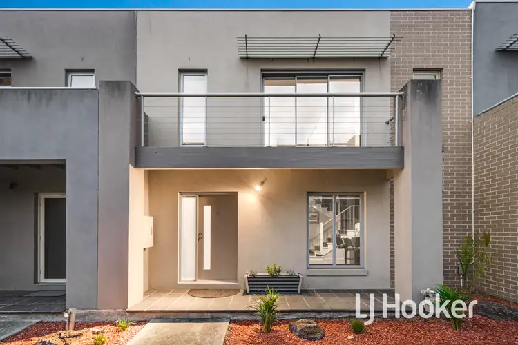 9 Egret Way, Pakenham VIC 3810