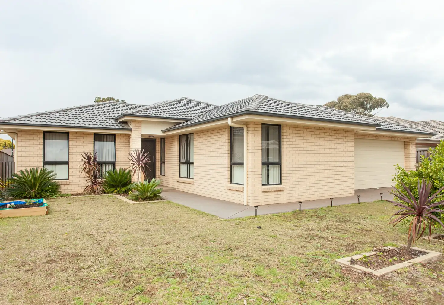 Main view of Homely house listing, 60 Stonebridge Drive, Cessnock NSW 2325