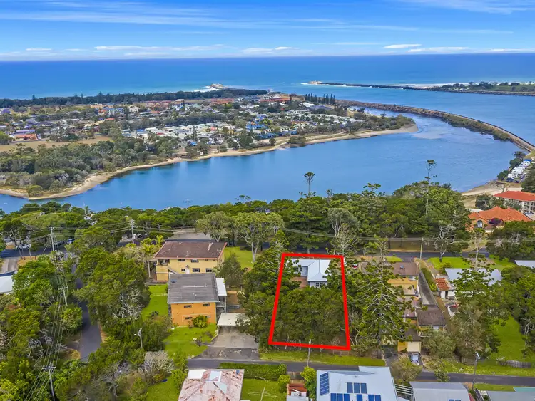 18 Pine Avenue, East Ballina NSW 2478