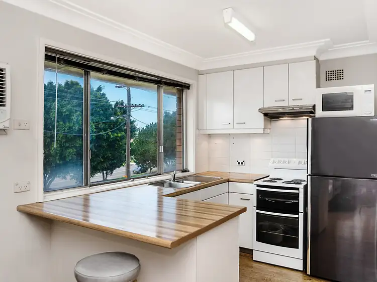 4/5 Howe Street, Lambton NSW 2299