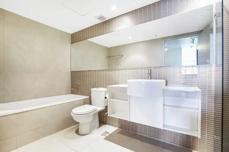 Third view of Homely apartment listing, 1518/43B Knuckey Street, Darwin City NT 800