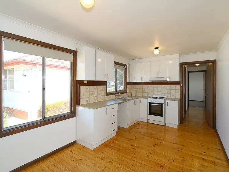 Fifth view of Homely house listing, 33 Buna Street, Ashmont NSW 2650