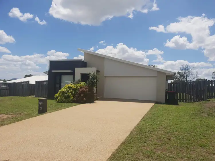 16 Benjamin Drive, Gracemere QLD 4702