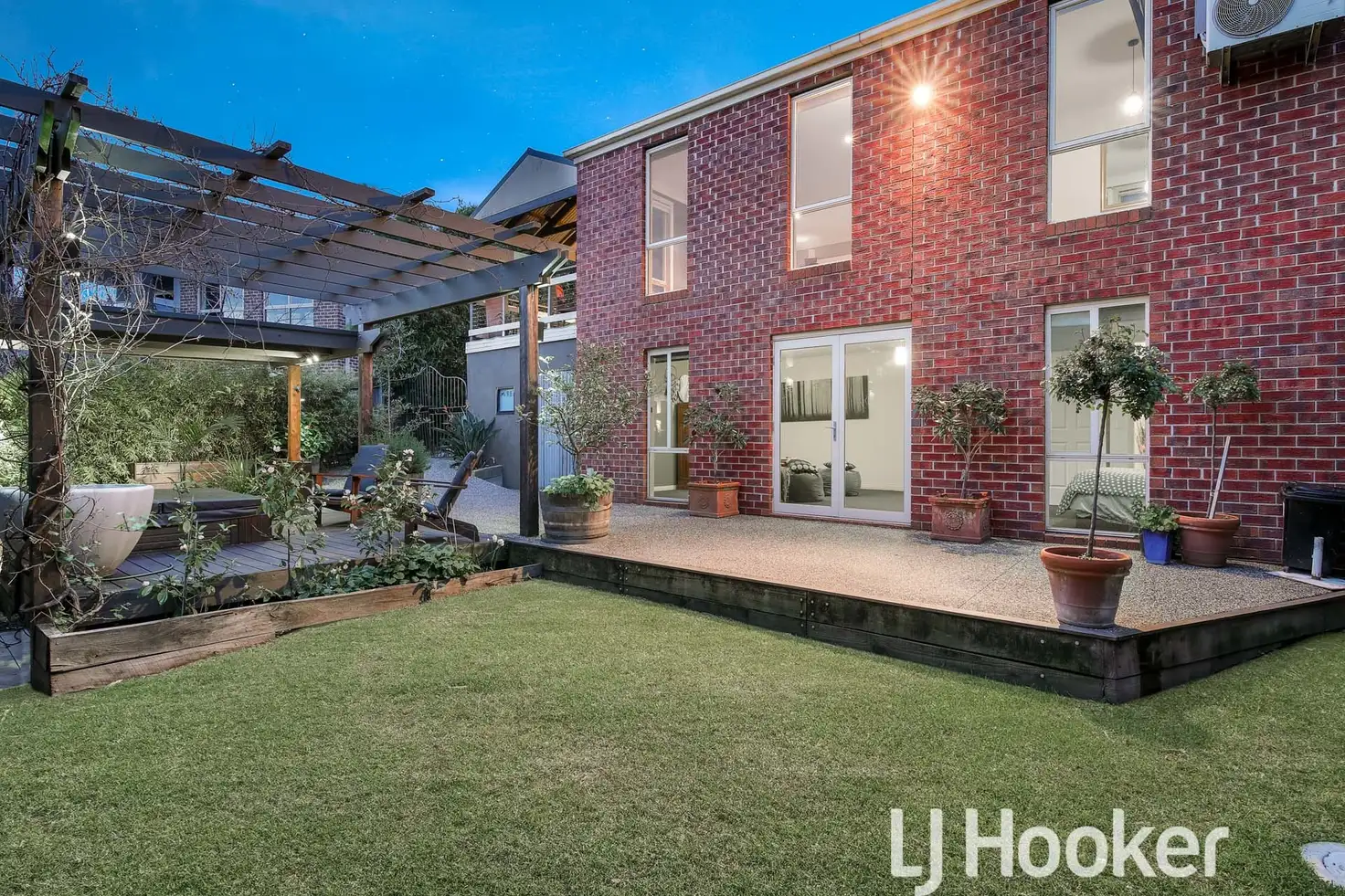 Main view of Homely house listing, 21 Sheldon Drive, Berwick VIC 3806