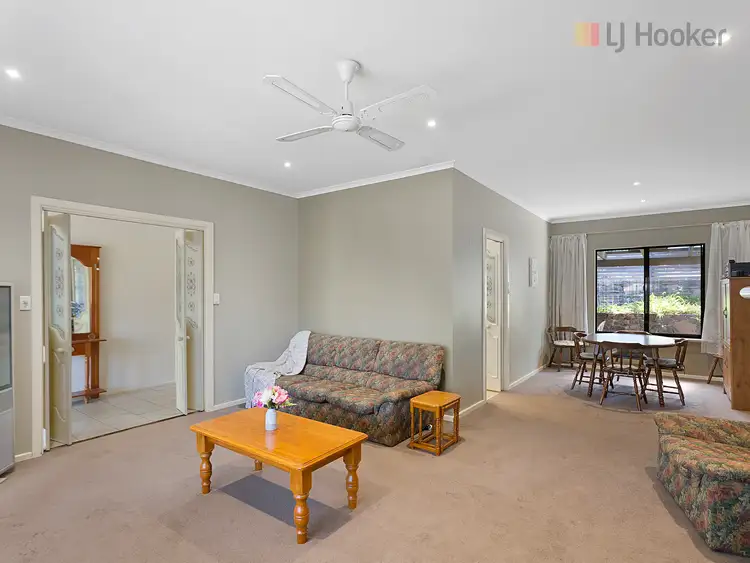 Sixth view of Homely house listing, 33 Sunnymeade Drive, Aberfoyle Park SA 5159