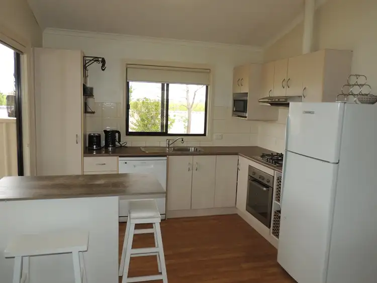 Fifth view of Homely house listing, 401 Woorinen Road, Swan Hill VIC 3585