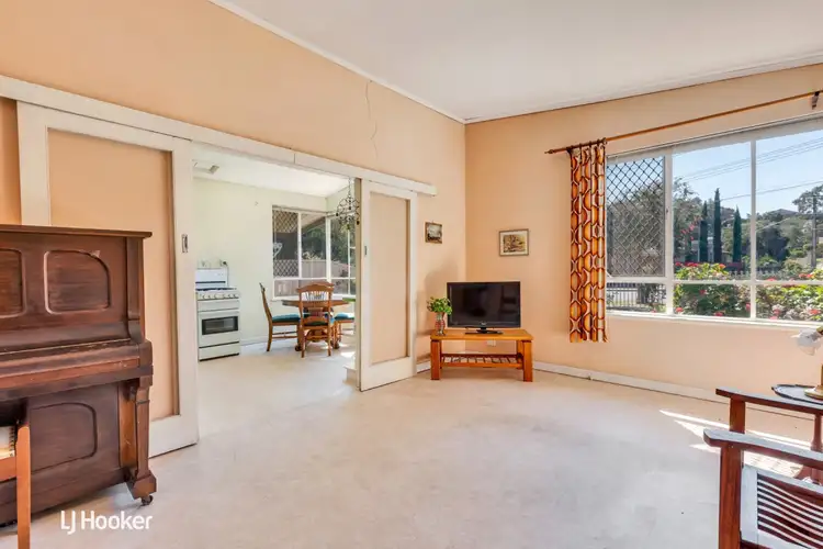 1 Beaverdale Avenue, Windsor Gardens SA 5087